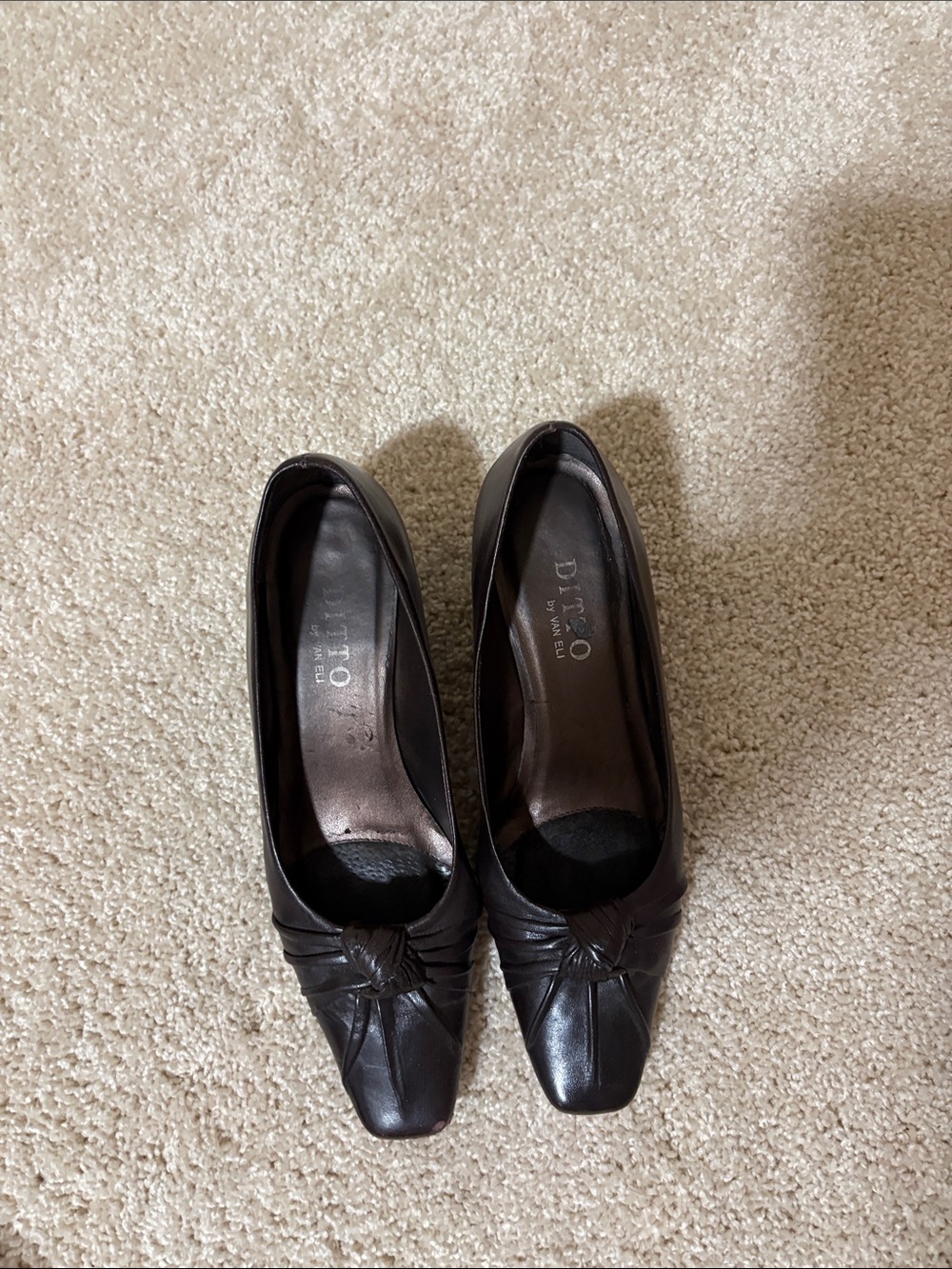 Brown Leather Knot-Detail Pumps